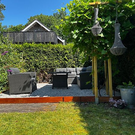 Dubbele Chalet Op Recreatiepark Topparken Op De Veluwe In Beekbergen Met Grote Vrije Tuin En Eigen Parkeerplaats المظهر الخارجي الصورة