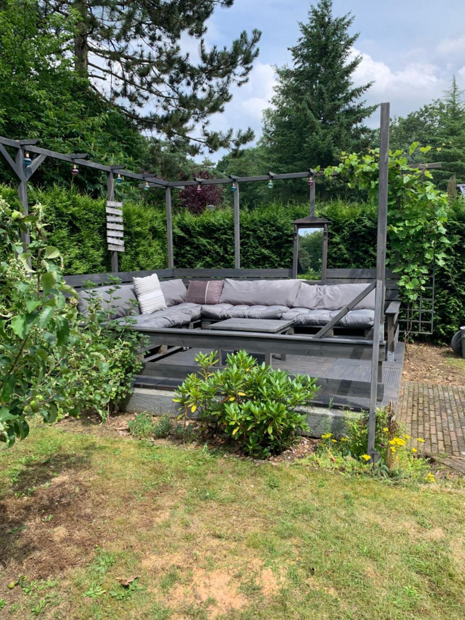 Dubbele Chalet Op Recreatiepark Topparken Op De Veluwe In Beekbergen Met Grote Vrije Tuin En Eigen Parkeerplaats الغرفة الصورة